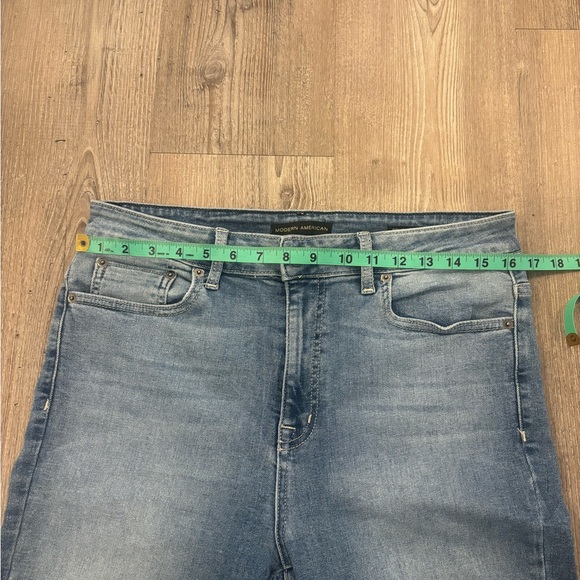 Modern American Soho Crop Jeans 👖 - Picture 11 of 12
